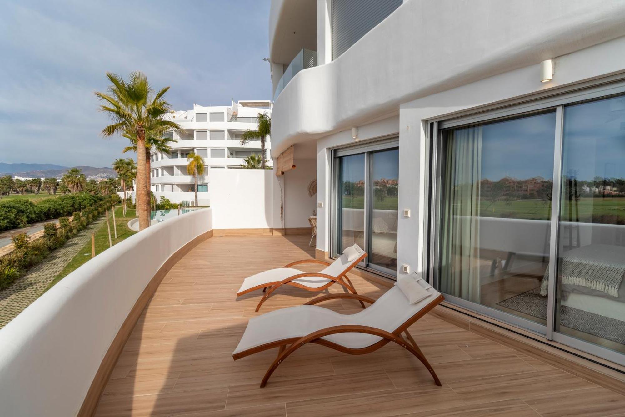 Rentitspain Apartamento Serena Terraza Con Vista A Golf موتريل المظهر الخارجي الصورة